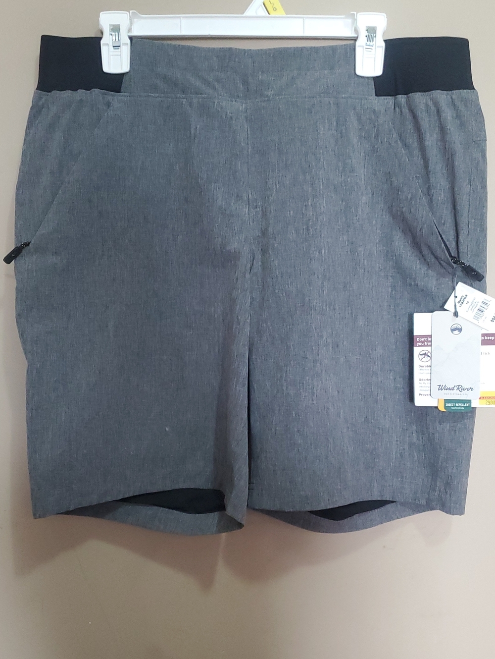 Wind River Outfitters Charcoal Anthracite Knit Hiking  Shorts  Size 14